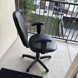 Office / Desk Chair 