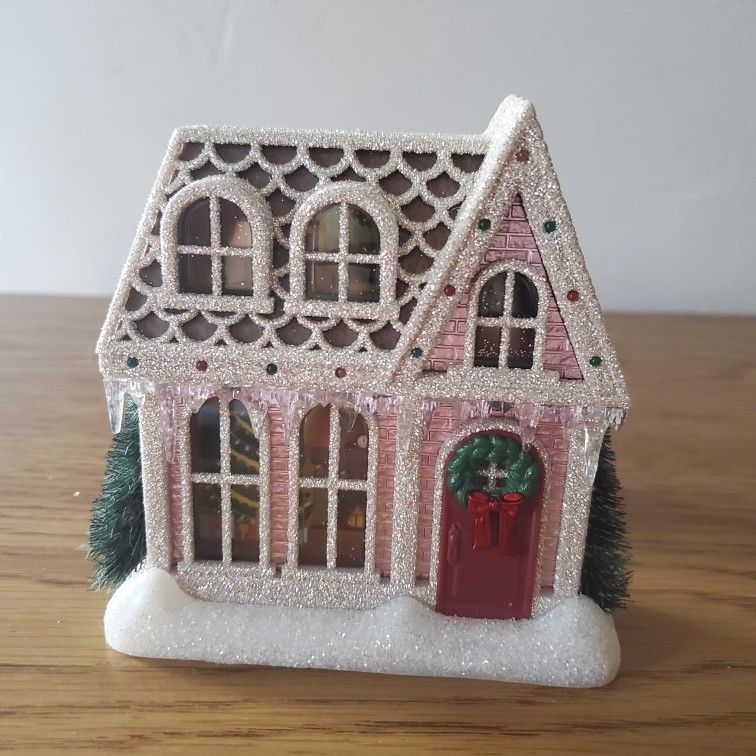 Bath & Body Works HOLIDAY COTTAGE NIGHTLIGHT Wallflower Plug In Christmas 2021