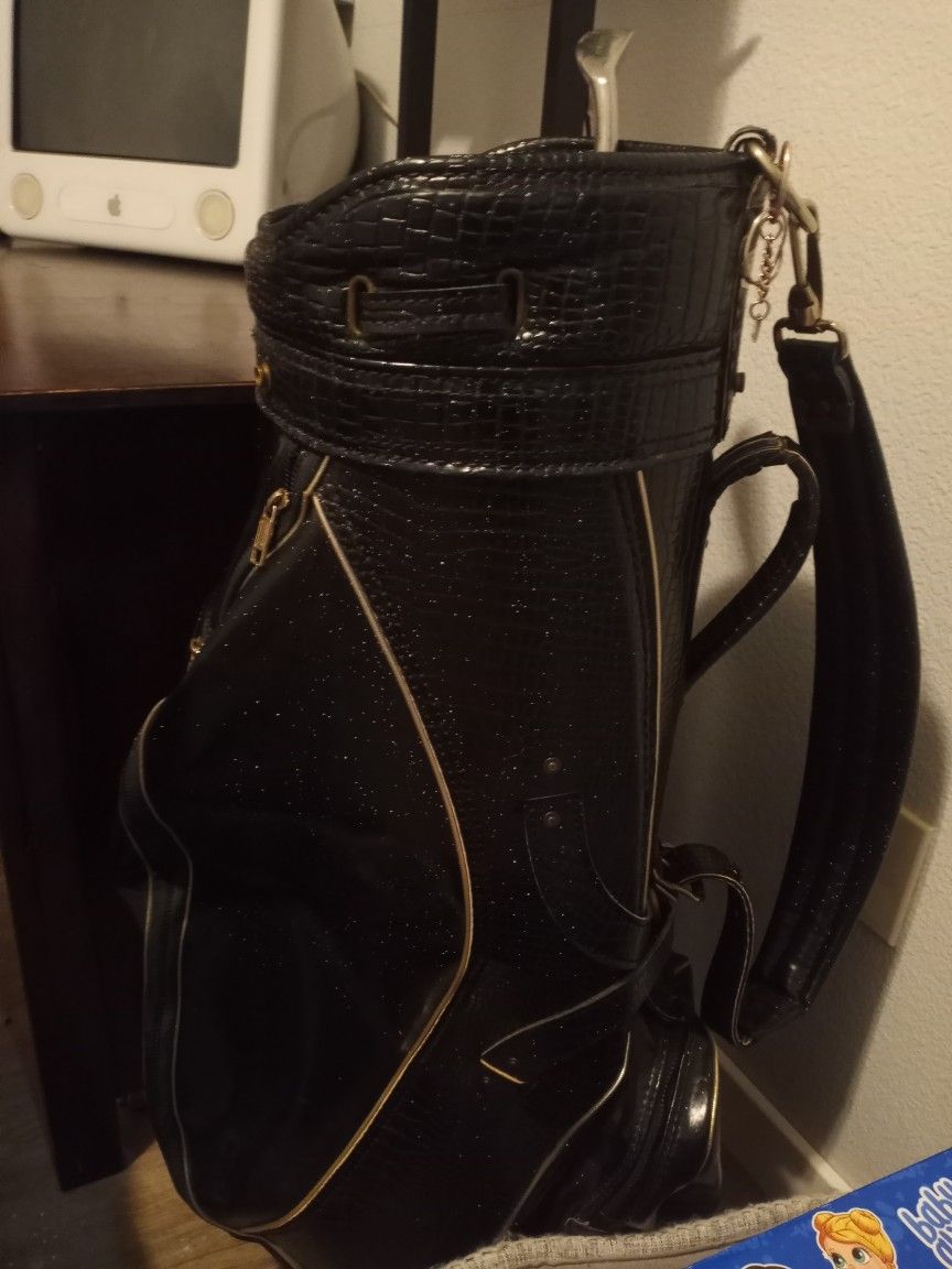America Alligator Golf Bag in Cream and Camel