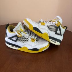 Jordan 4 Vivid Sulfur Yellow Size 10.5