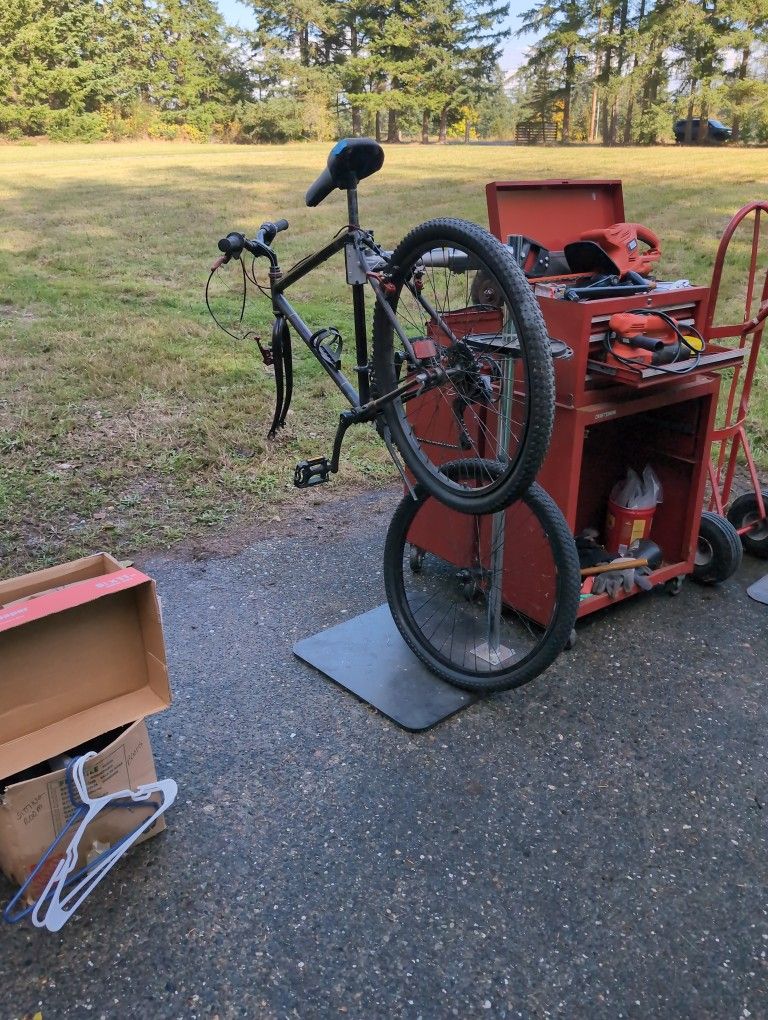 Bicycle Maintenance Stand 