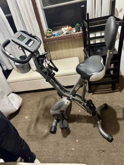 stationary exercise bike in very good condition Bici Para Hacer Ejercicio En Muy Buenas Condiciones