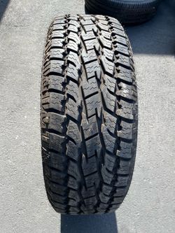 (1) 265/65R18 Toyo All Terrain