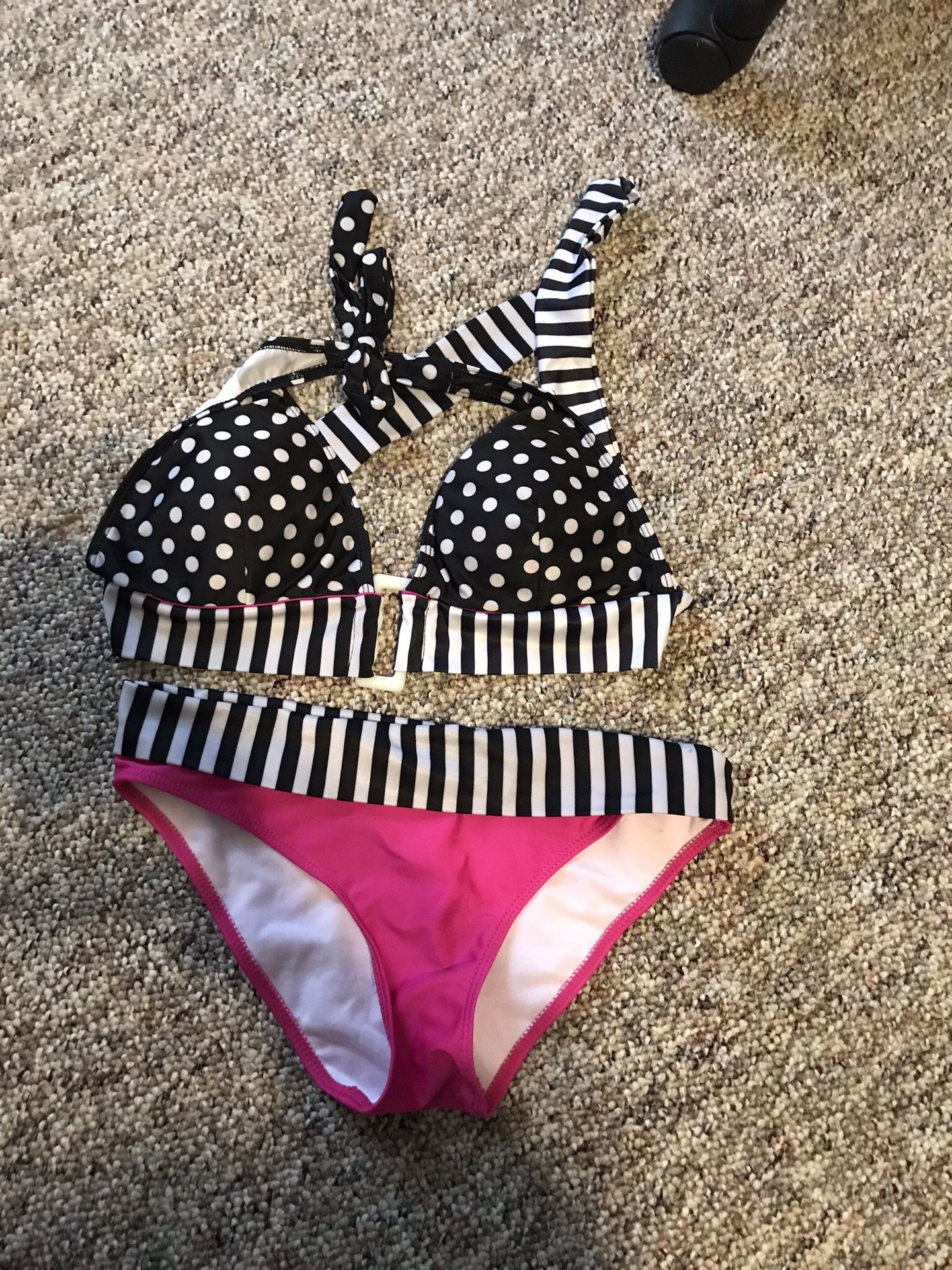 Medium/Large women’s bathing suit