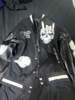 Manfinity Skull and Caps varsity jacket