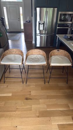 3 bar wicker back barstools
