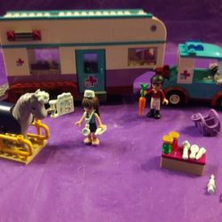Lego Friends Horse Vet Trailer