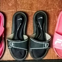 Women's SLIDES (SIZE 7 WOMEN'S) 