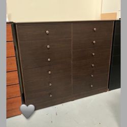12 Drawer Dresser 