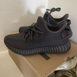Yeezy Boost 350 Black 7.5 Brand New In Box