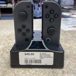 Nintendo Switch Joy-Con Controllers With Charging Dock (70503832)
