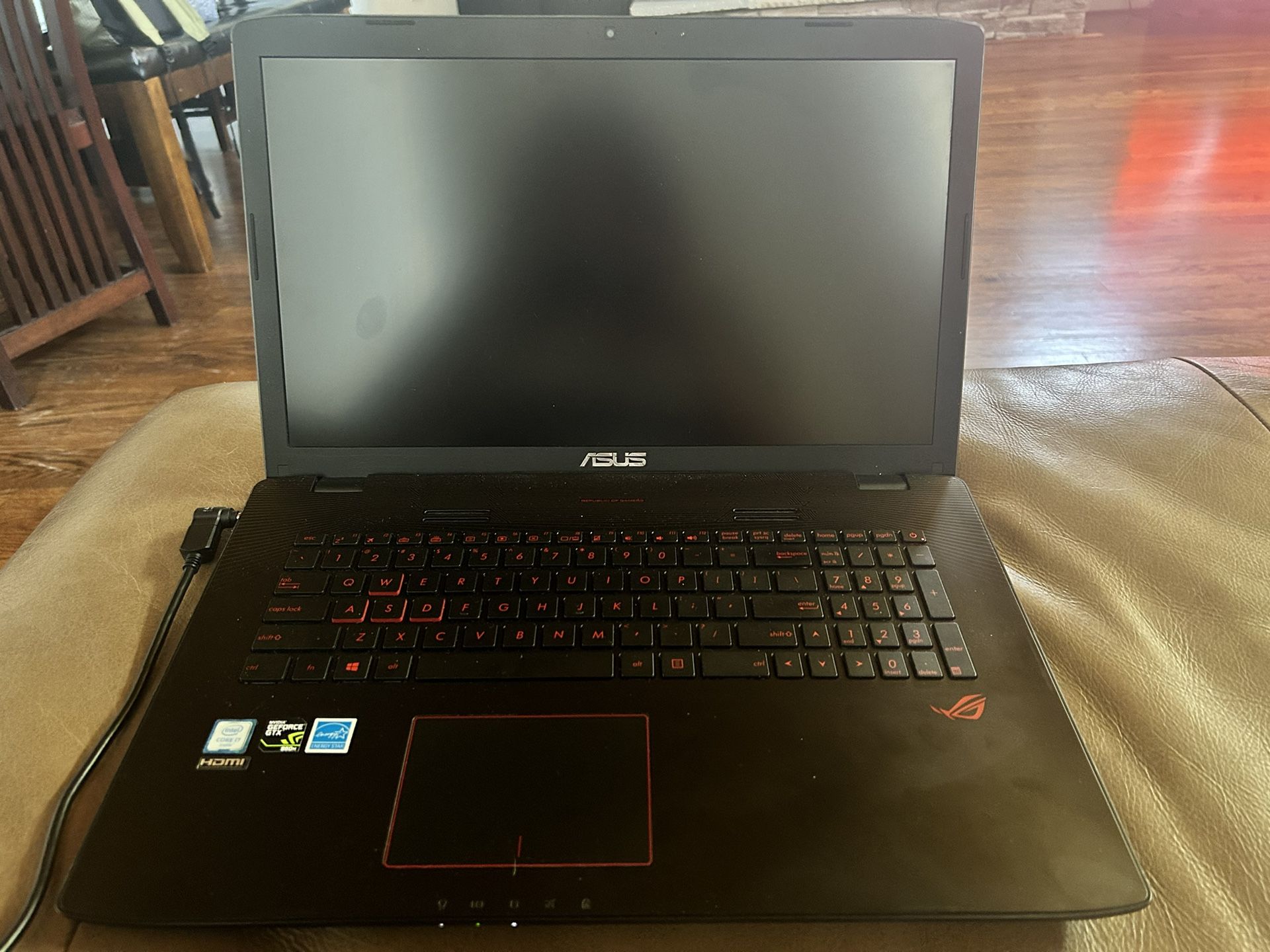 ASUS ROG GL752VW-DH71 17.3-inch Gaming Laptop 32gb ram 960M 1TB HDD