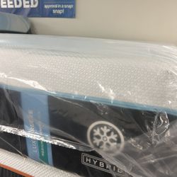 Tempurpedic Luxe Breeze Hybrid Medium
