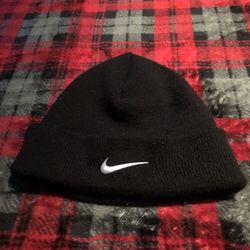 Black Nike beanie