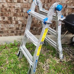 WERNER 13ft Aluminum Multi-Positión Ladder 300 lbs Capacity 