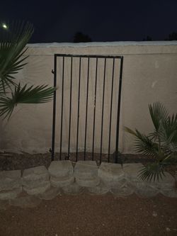 Side Gate /Steel Gate