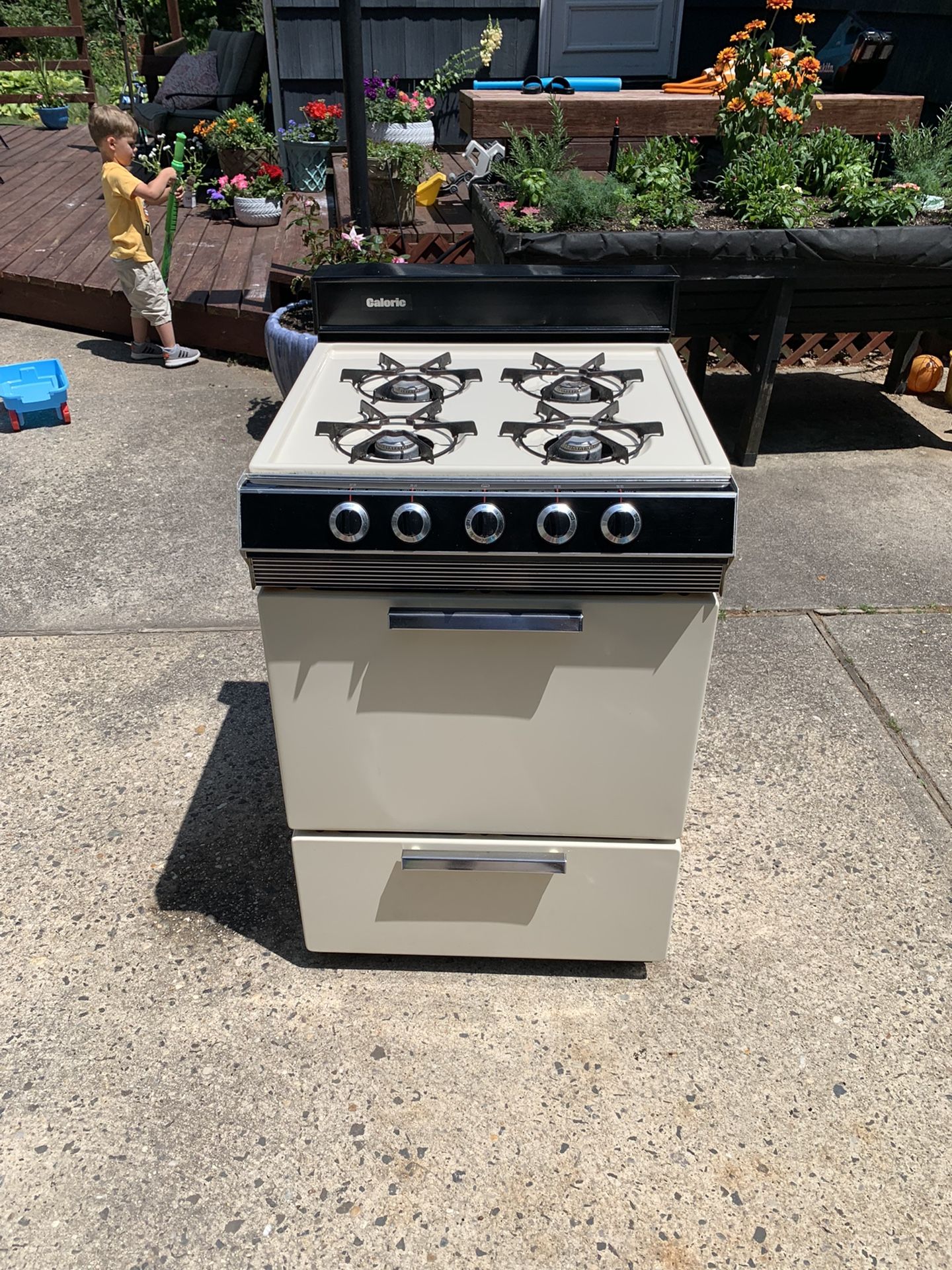 Gas/propane Range 24 Inch Apartment Size