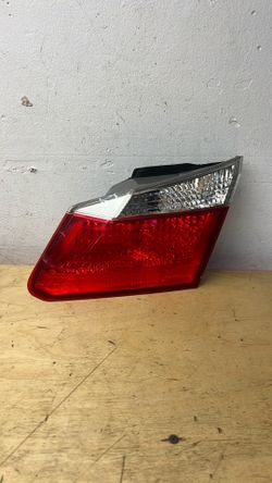 2013 2014 2015 Honda Accord passenger side taillight