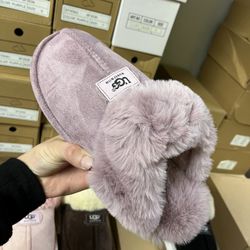 Gorgeous Ugg Slippers