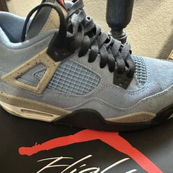 Men’s 5.5 Air Jordan 4 Retro 