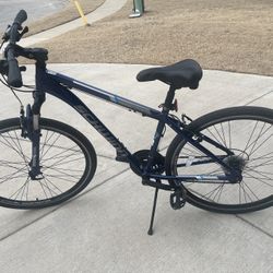 Used Schwinn 700c Trailway Hybrid Bike