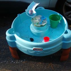 Little Tikes Children's Water Table