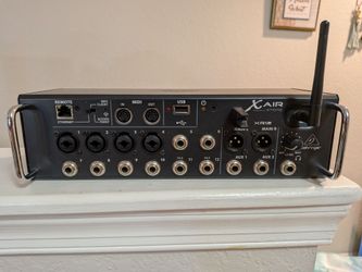 Behringer XR12 |

12 Input Digital Mixer