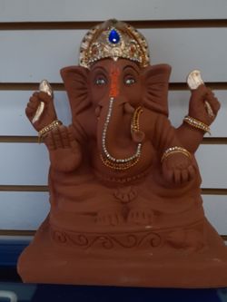 Clay Ganesha w/Gemstones