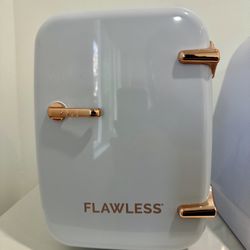 Mini Beauty fridge