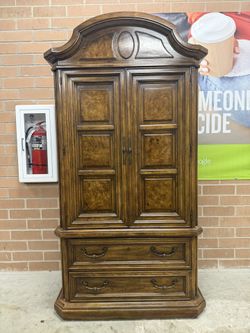 Armoire Wardrobe/ Dresser