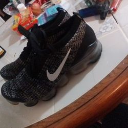 Nike Air VaporMax Flyknit sneakers