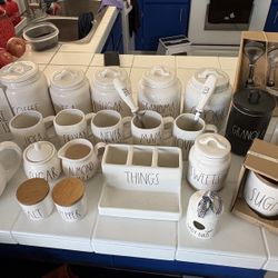 RAE DUNN Stuff