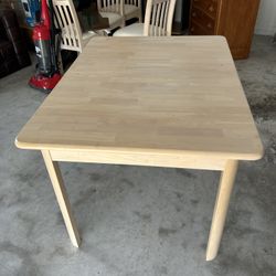 Solid Wood Dinning Table 