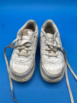 Nike Air Force 1 low top kid’s sneakers size 10C