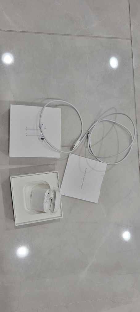 Genuine Apple Airpods Gen 2 with Original box, Case and left side Airpod. Missing right side Airpod