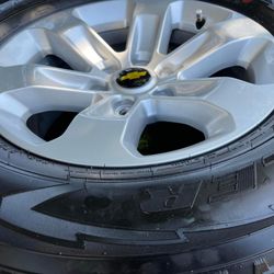 4 CHEVROLET SILVERADO Rims-Tires 18” $950