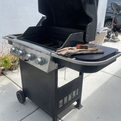 Char-Broil Gas Grill, $25, FIRM ON PRICE, CASH ONLY, NO HOLDS