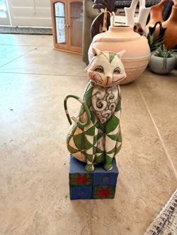Cat figurine