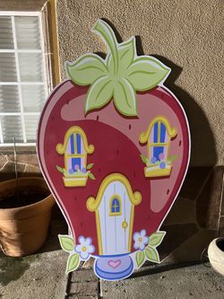 Strawberry Shortcake House