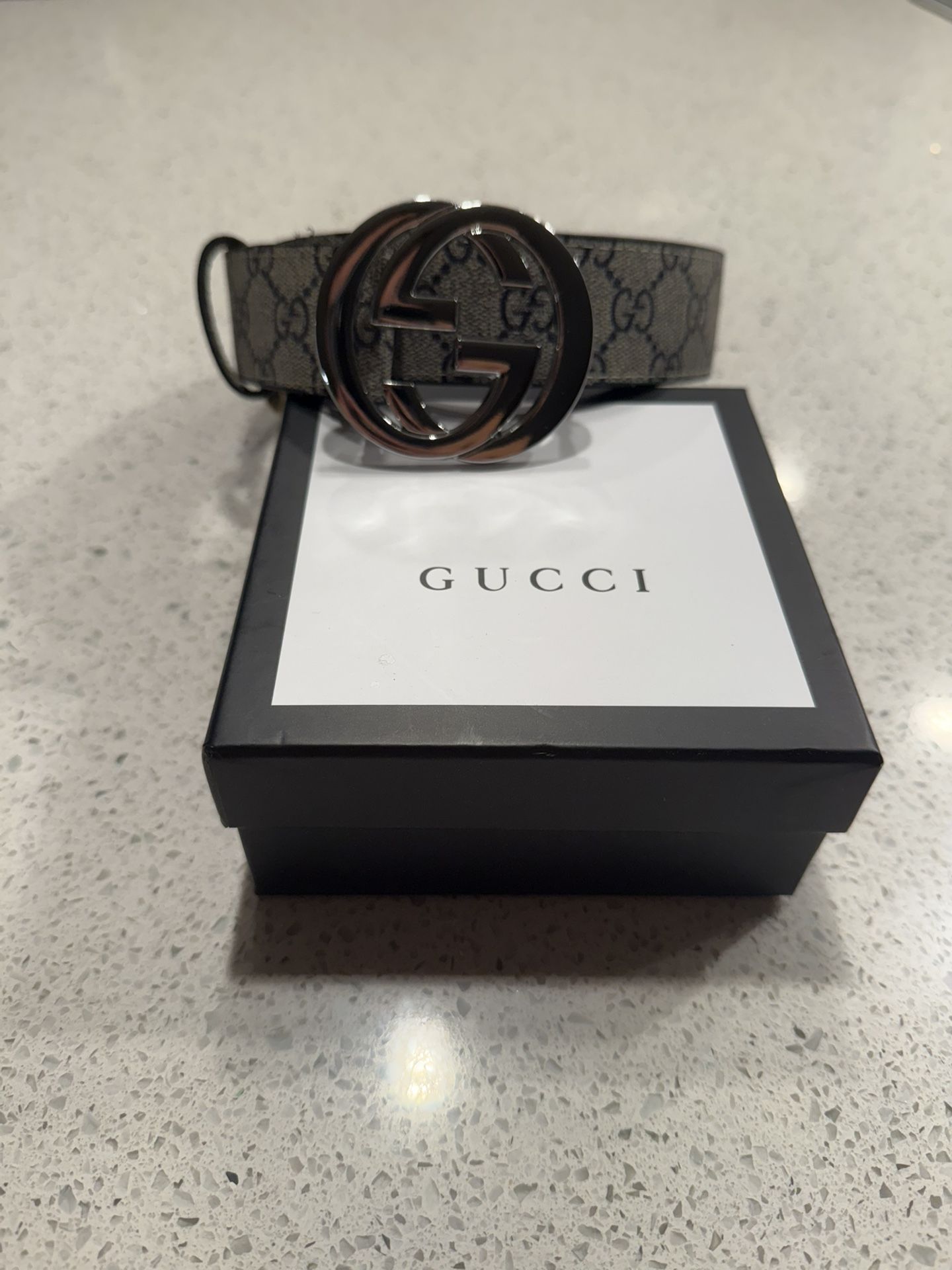 Gucci Belt Size 32 with box