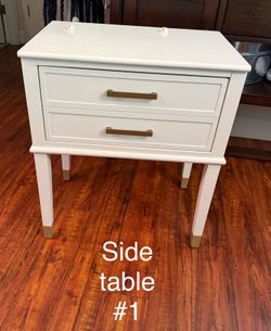 2 white nightstands