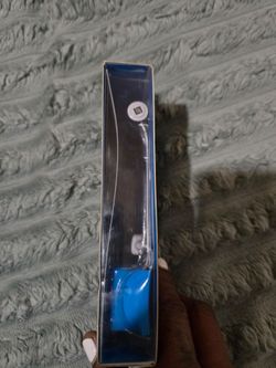 Earbuds bluetooth