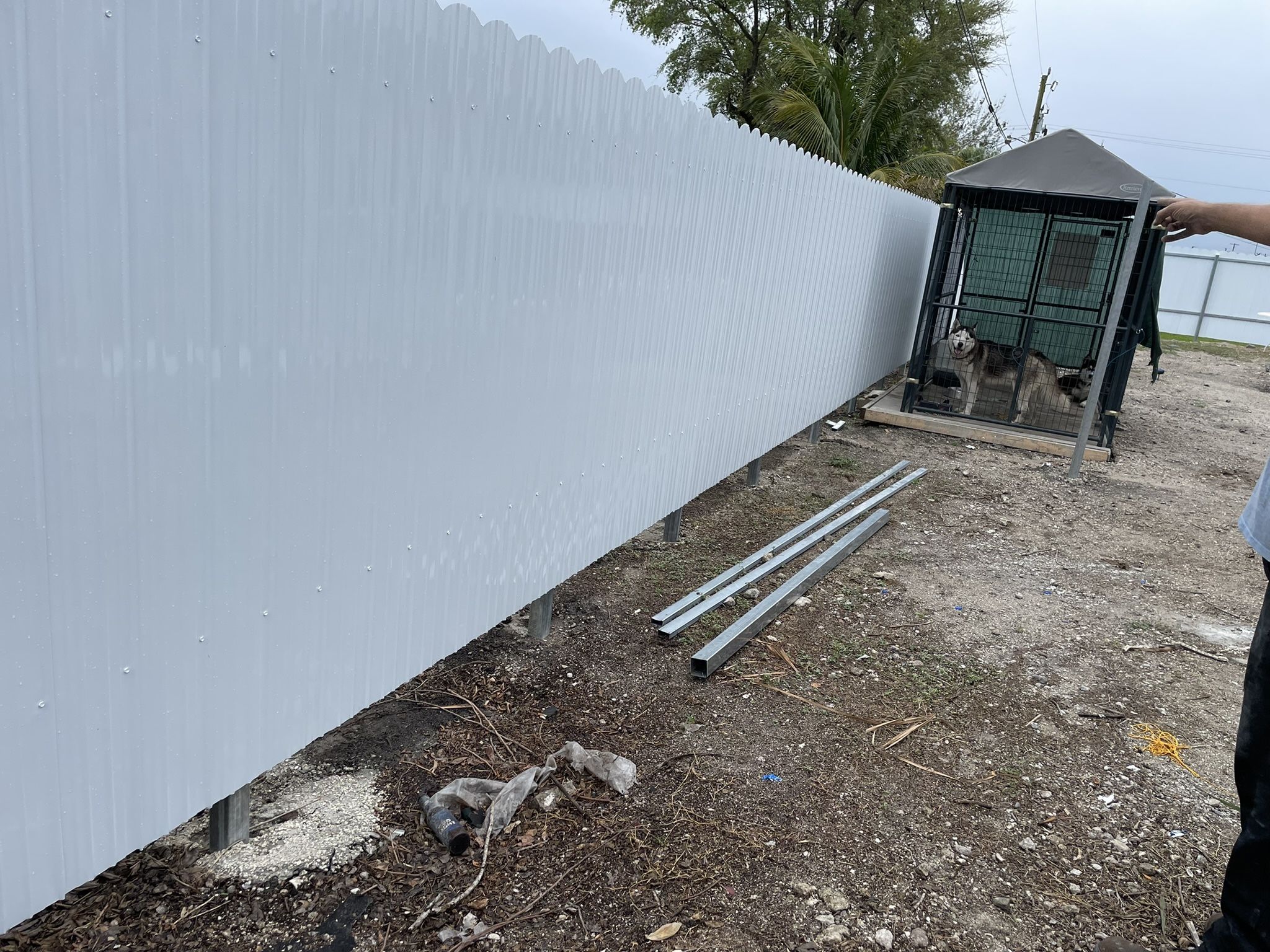 Metal Fence 18$ Lf