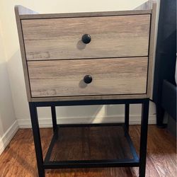 Set Of 2 Nightstands With Outlets 