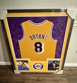 Kobe Bryant Signed Framed Lakers Jersey – PSA/DNA Certified Auto – Museum Display – LED Lighted