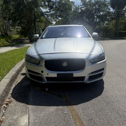 2017 Jaguar XE