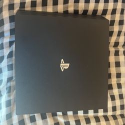 Ps4 Pro 1 terabyte 