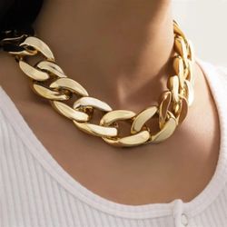 Chunky Statement Chain Choker Necklace