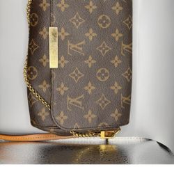 Louis Vuitton Favorite MM (Discontinued) 