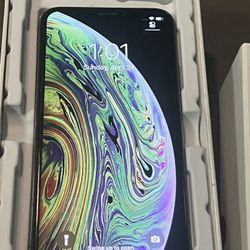 iPhone XS 256GB UNLOCKED Like New 